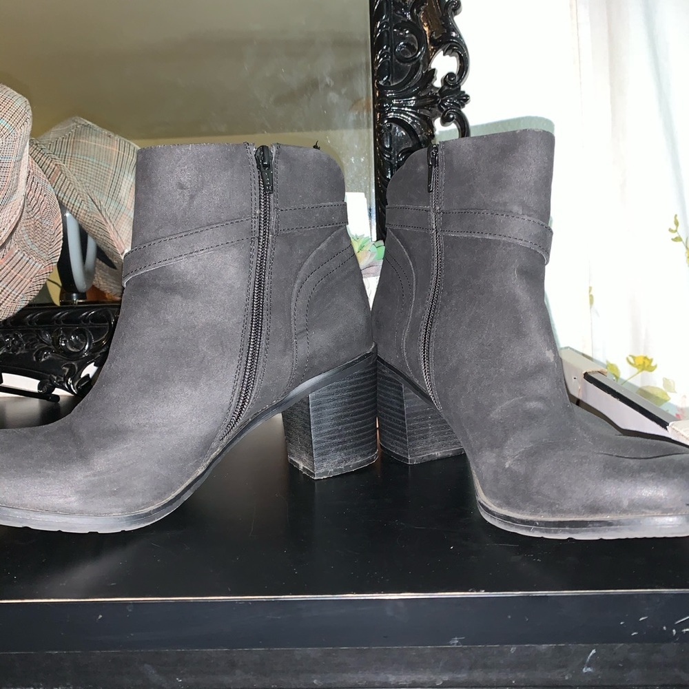 American Rag booties - Picture 3 of 9
